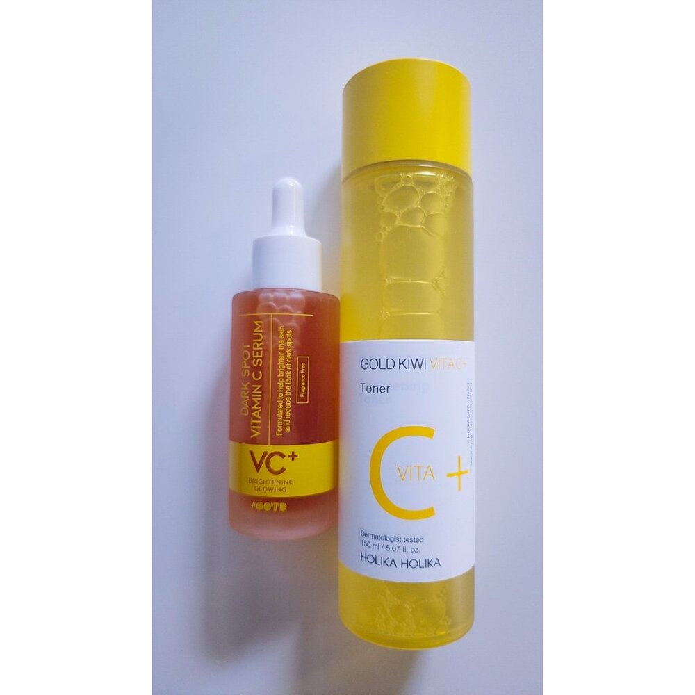 Holika Holika Gold Kiwi Vita C+ Toner & Dark Spot Vitamin C Serum Set